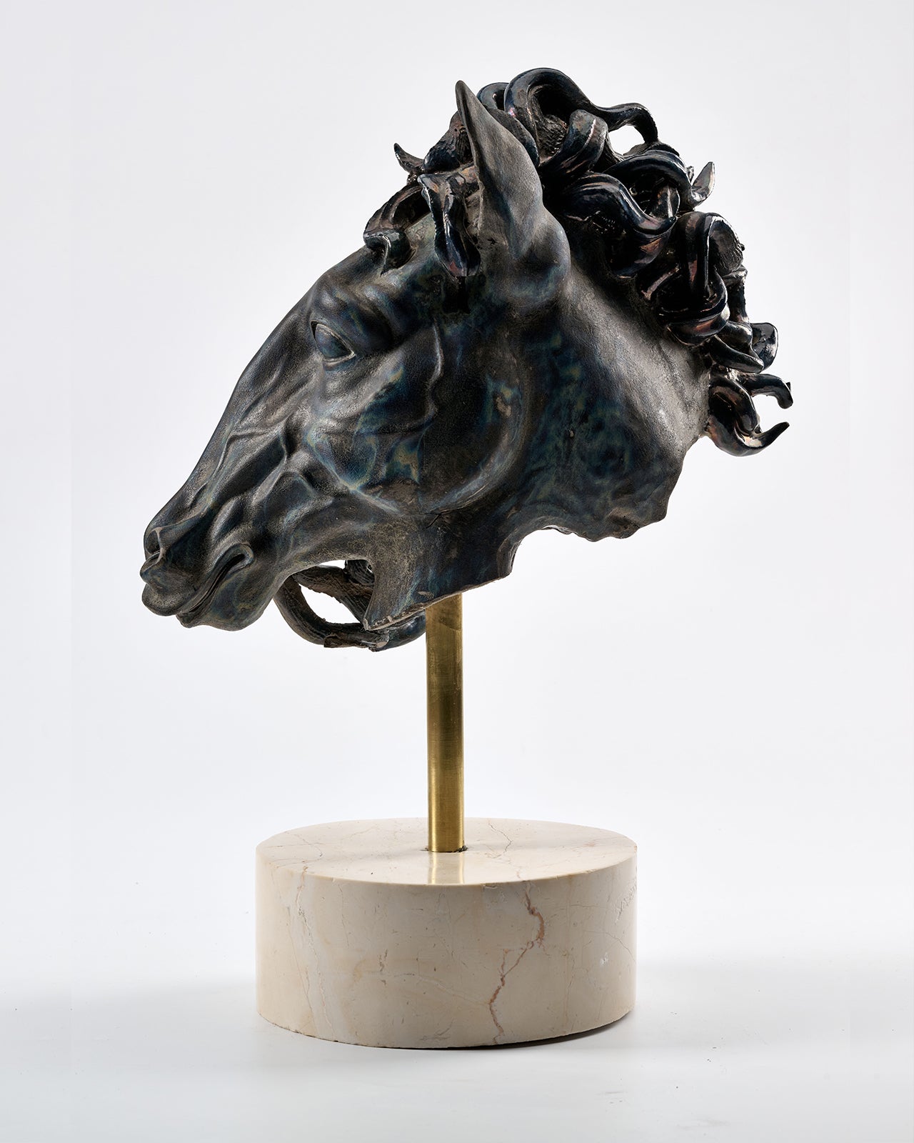 horse head sculpture