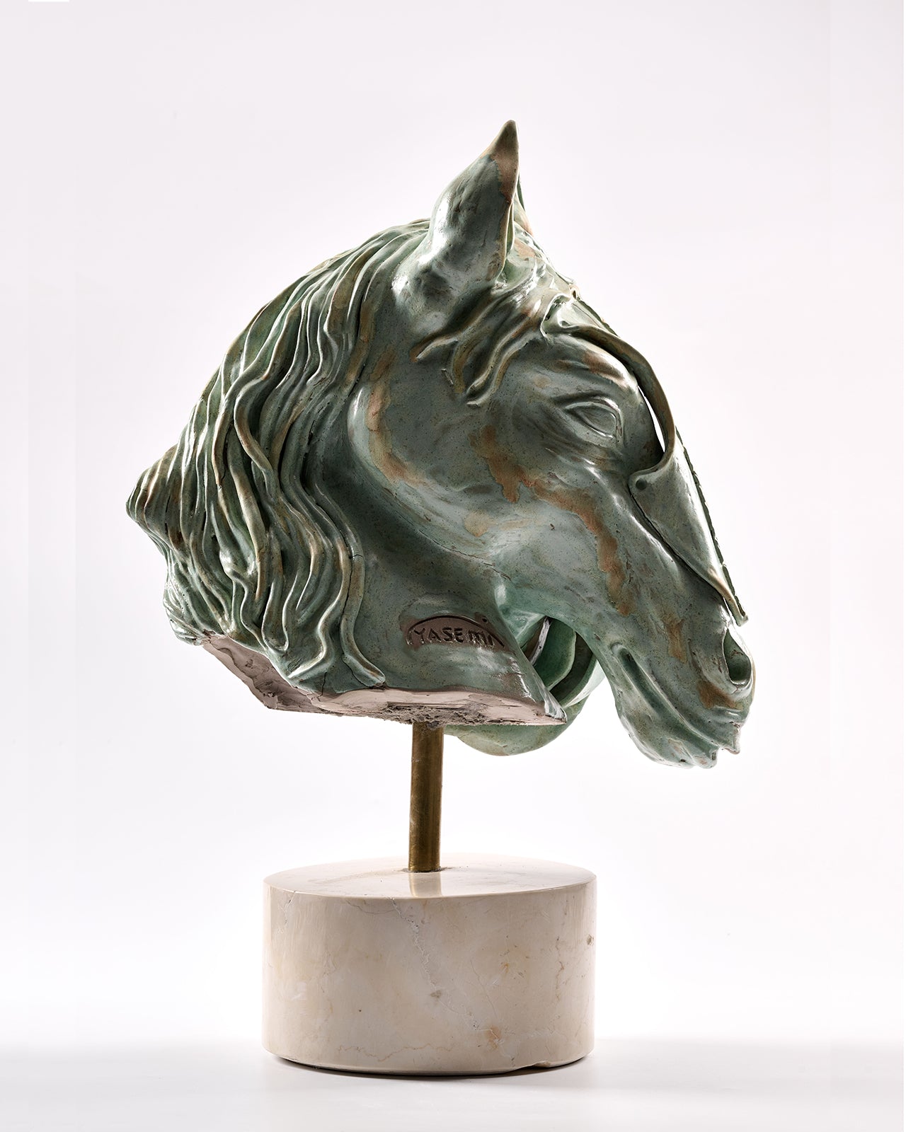 horse head sculpture